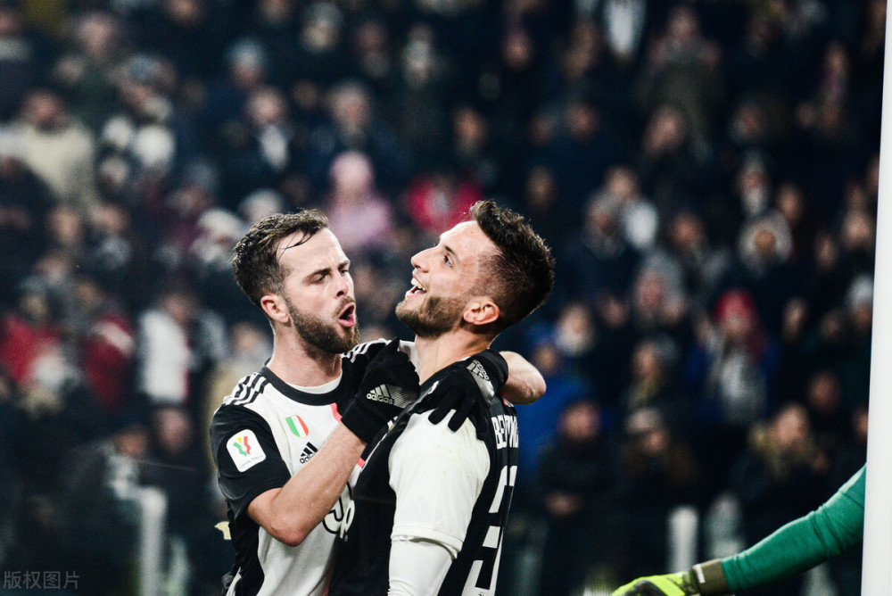 足球世界瞬 足球世界瞬