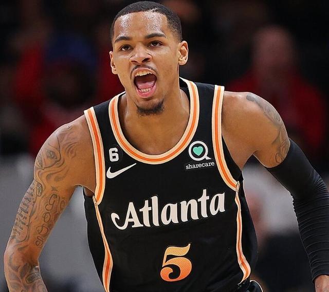 认为他在西 认为他在西