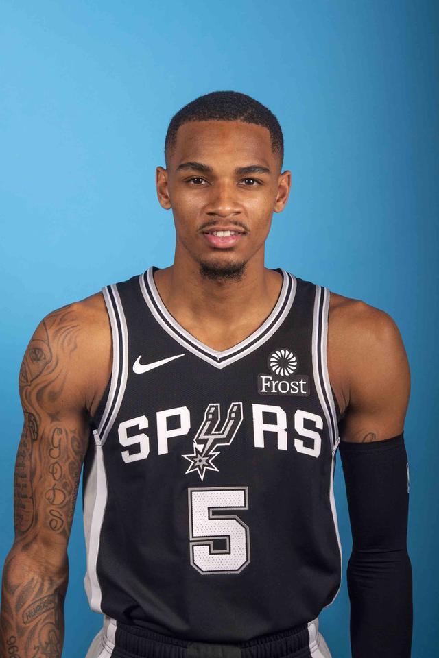 他场均能拿 他场均能拿