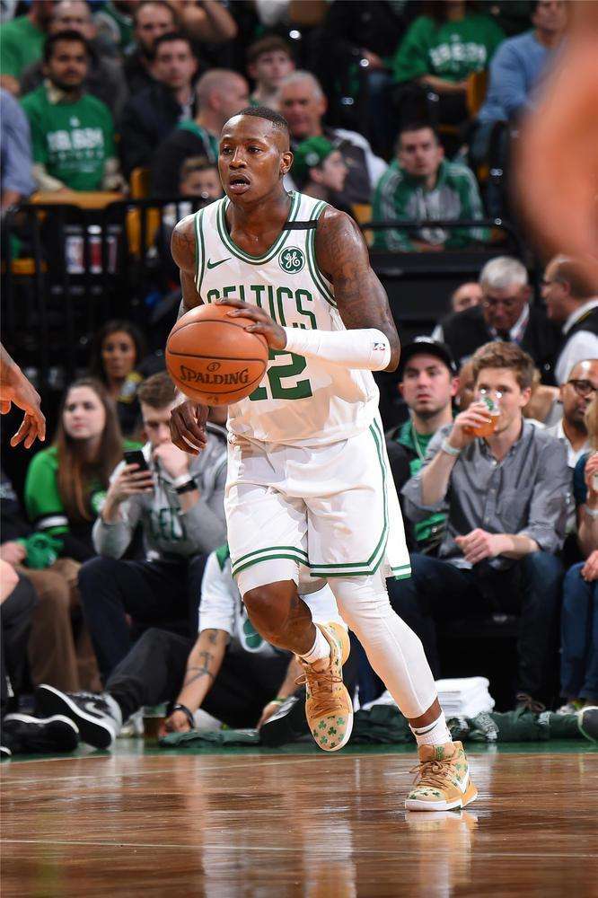 的表现寄予 的表现寄予